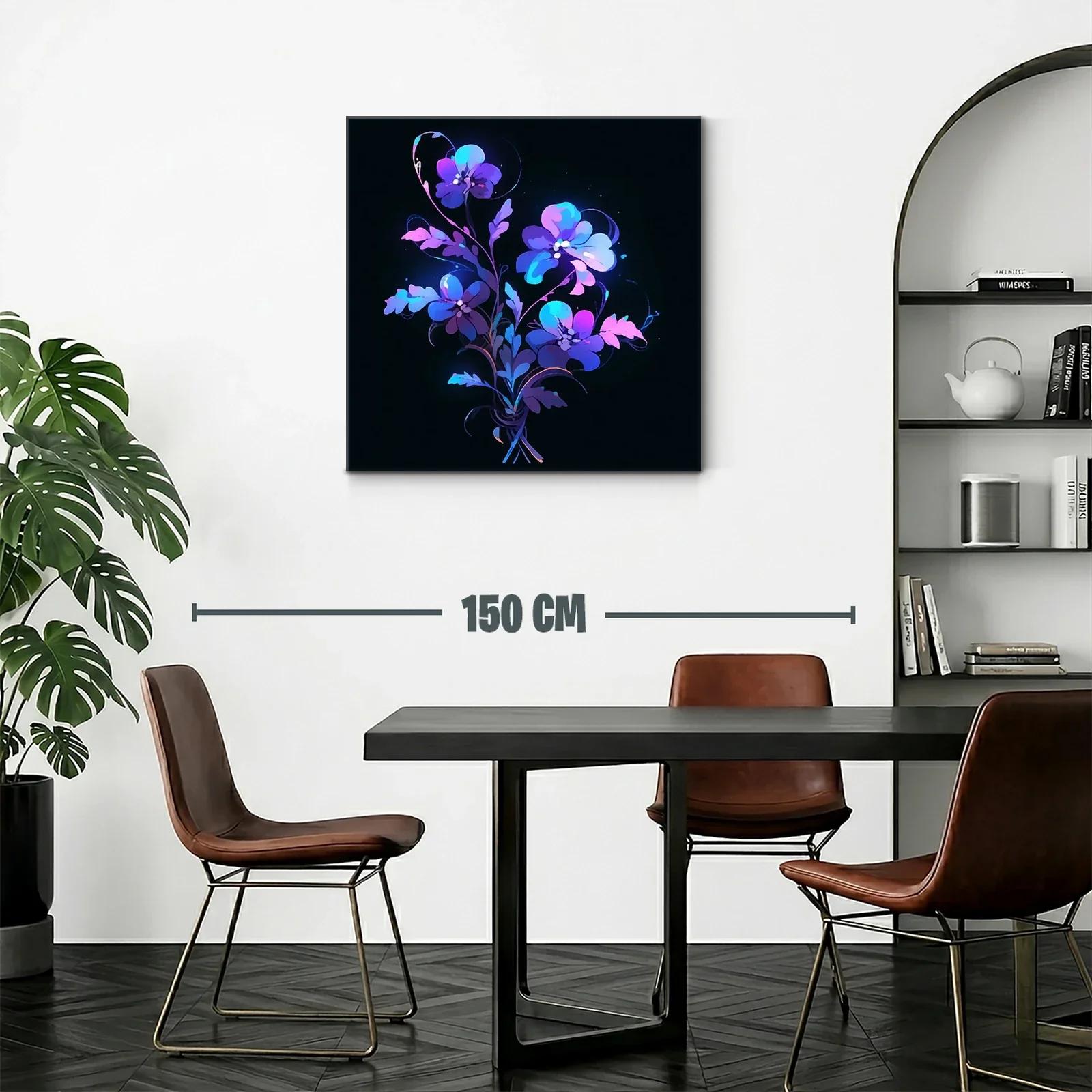 Ramo de flores en tonos violetas y azules sobre fondo oscuro — miniatura 2