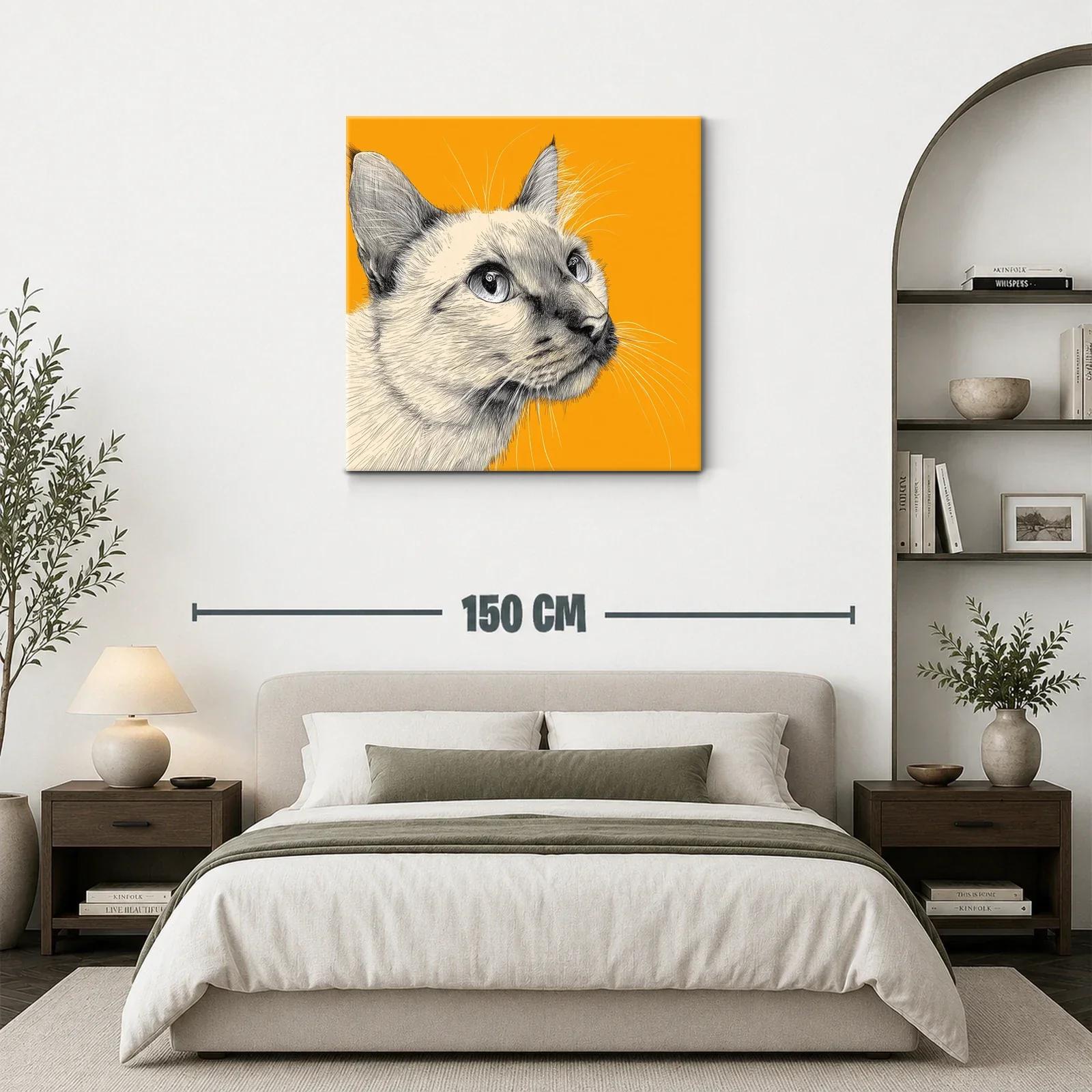 Retrato elegante de gato siamés sobre fondo naranja vibrante — miniatura 3