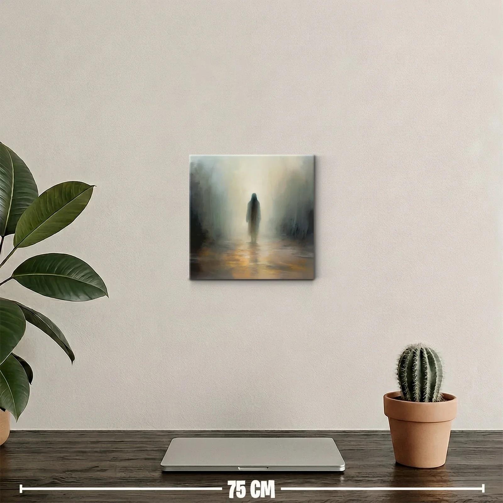 Escena etérea con figura solitaria en ambiente brumoso — miniatura 2