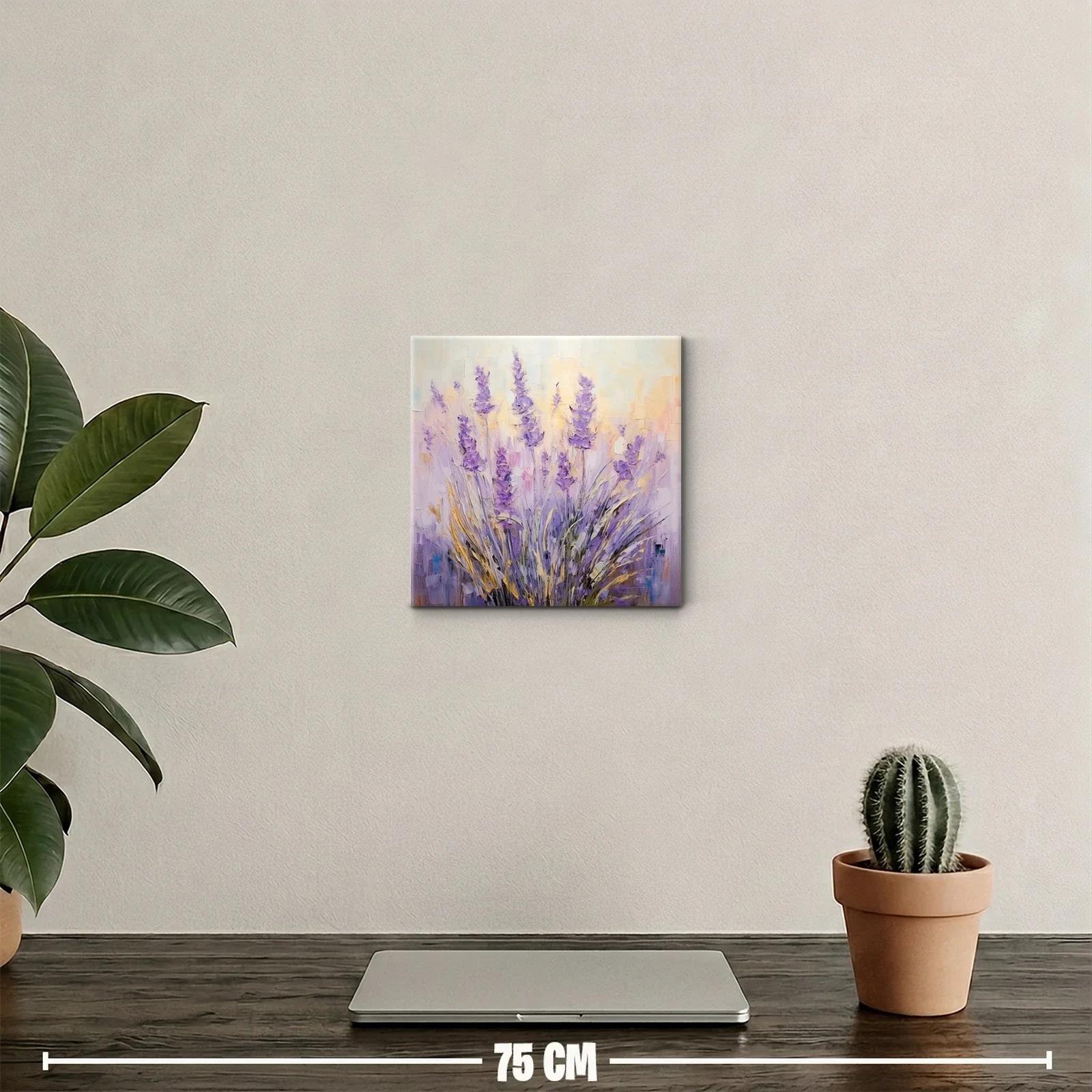 Delicada composición floral en tonos lavanda y dorados — miniatura 2