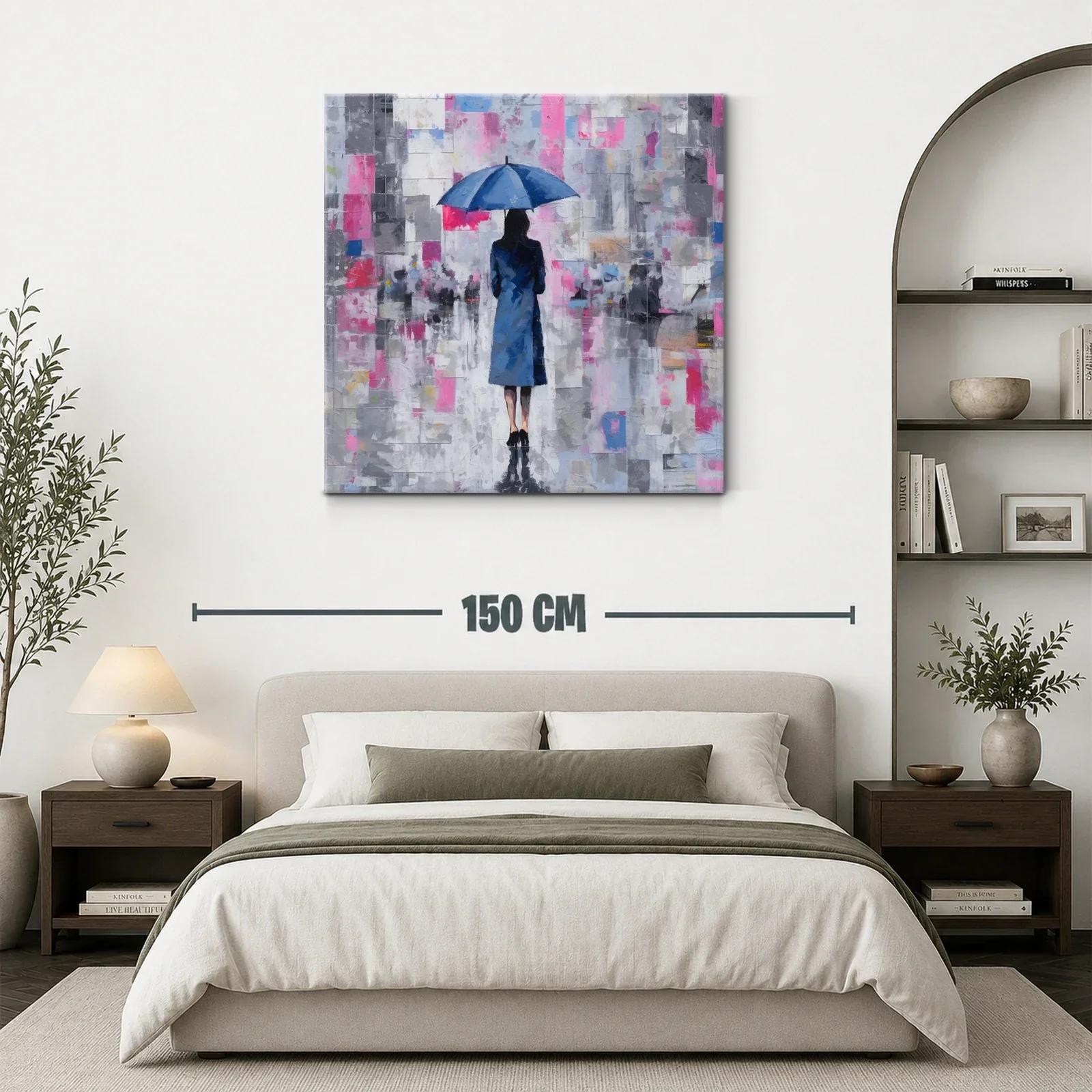 Mujer con paraguas azul en paisaje urbano abstracto — miniatura 3