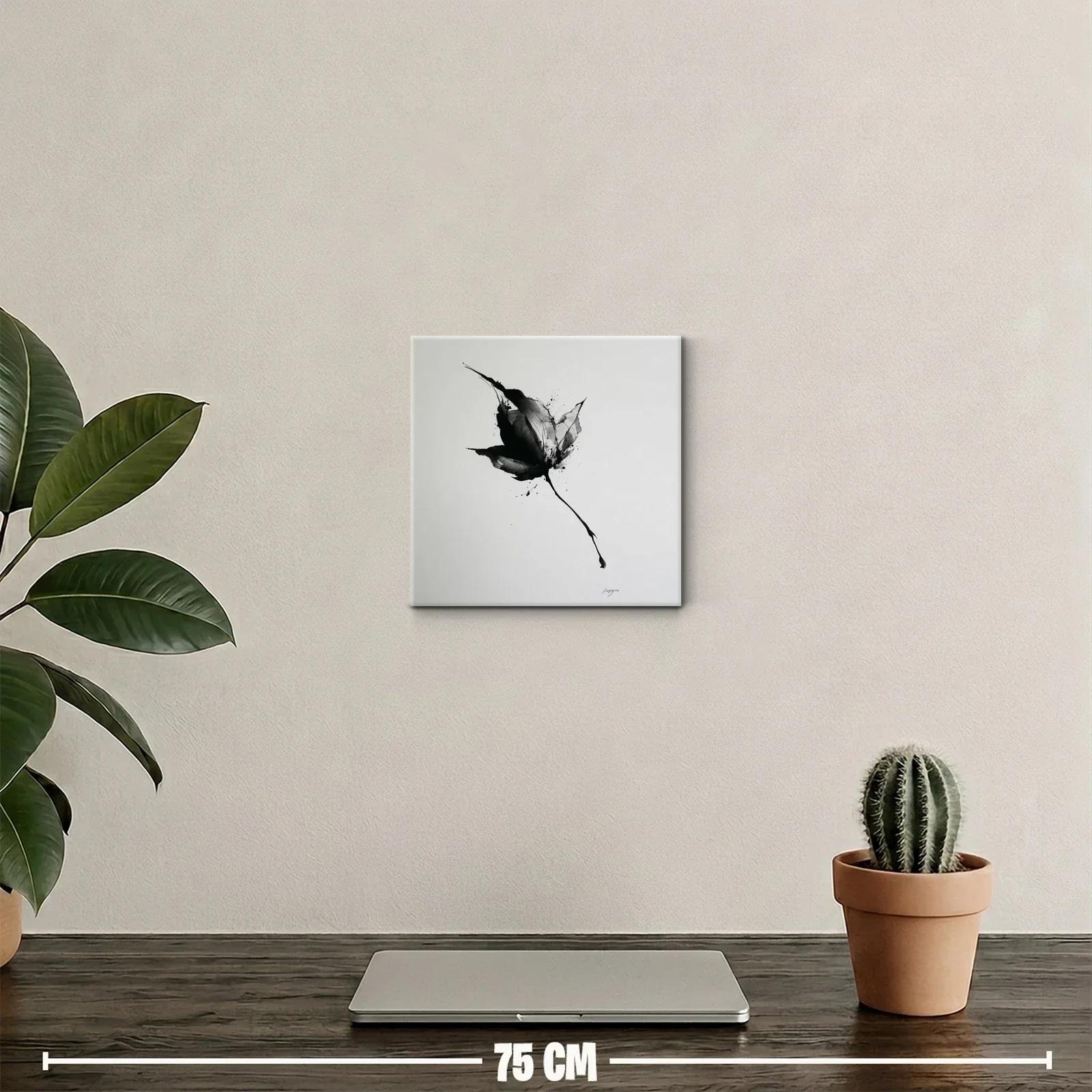 Flor abstracta en tinta negra sobre fondo blanco minimalista — miniatura 2