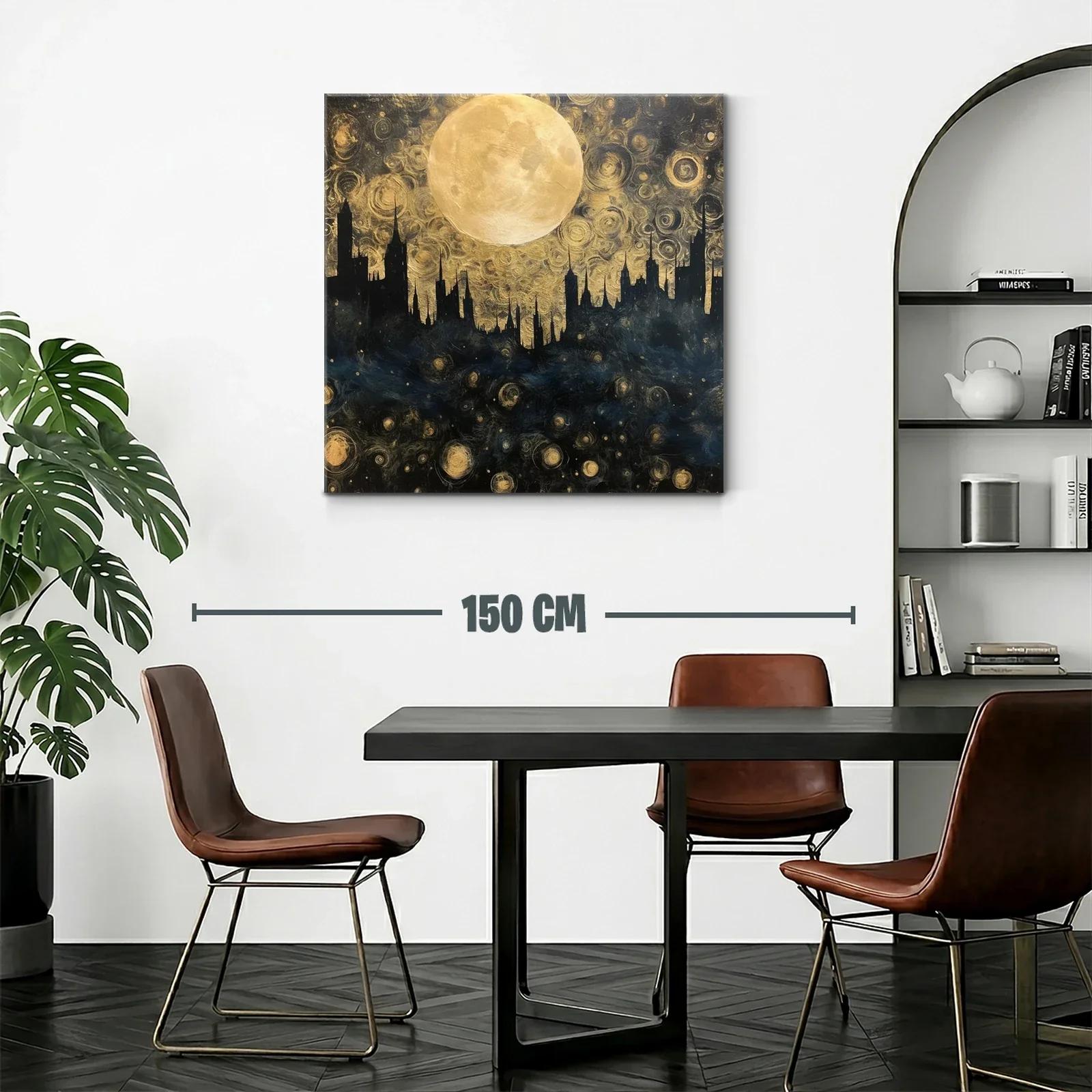 Paisaje urbano nocturno con luna llena brillante — miniatura 2