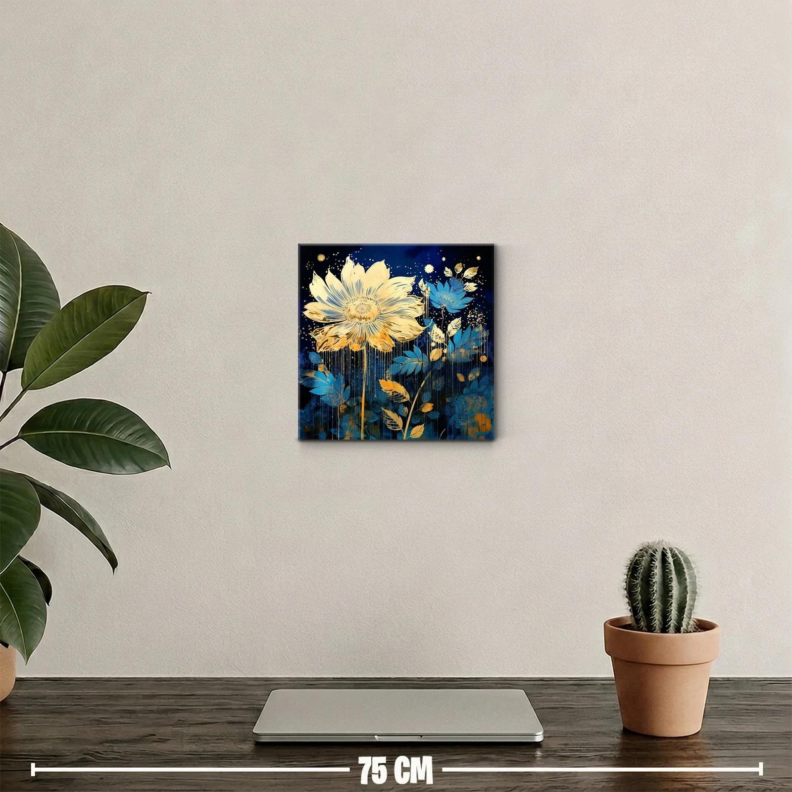 Flor dorada sobre fondo azul intenso para decoración elegante — miniatura 2