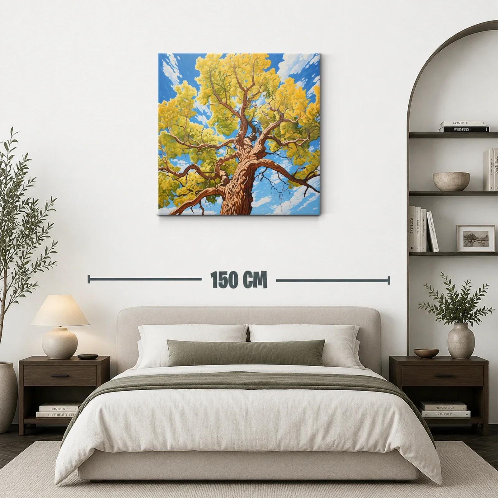 Árbol imponente con follaje dorado bajo cielo azul — miniatura 3