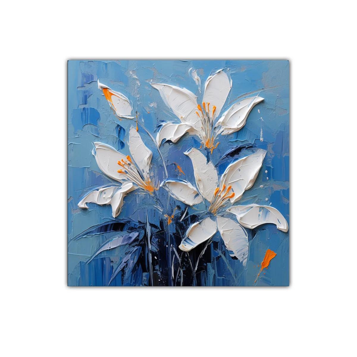Cuadro floral en tonos azules y blancos con detalles naranjas — imagen principal