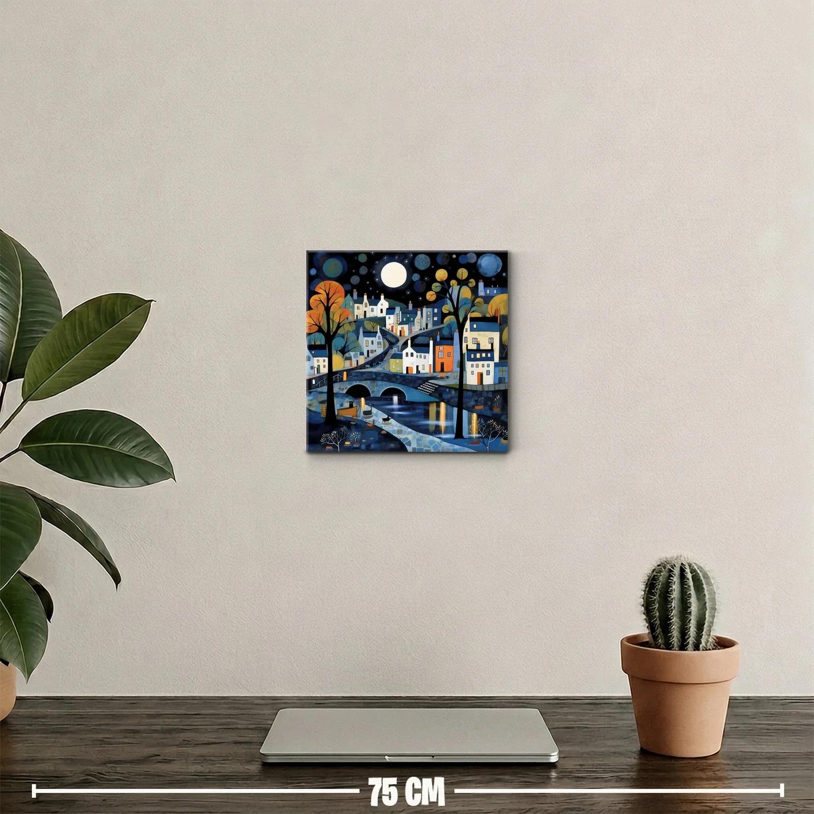 Paisaje nocturno de pueblo con luna llena y reflejos brillantes — miniatura 2