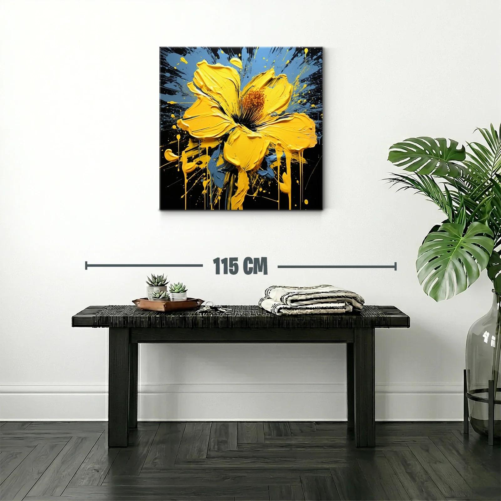 Flor explosiva en amarillo vibrante con toques azulados — miniatura 2