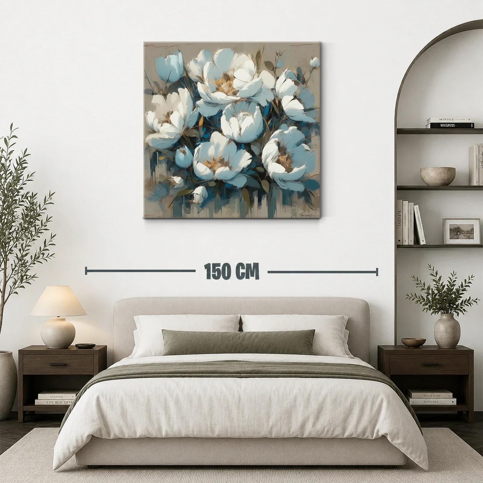 Ramillete de flores blancas y azules con pinceladas suaves — miniatura 3