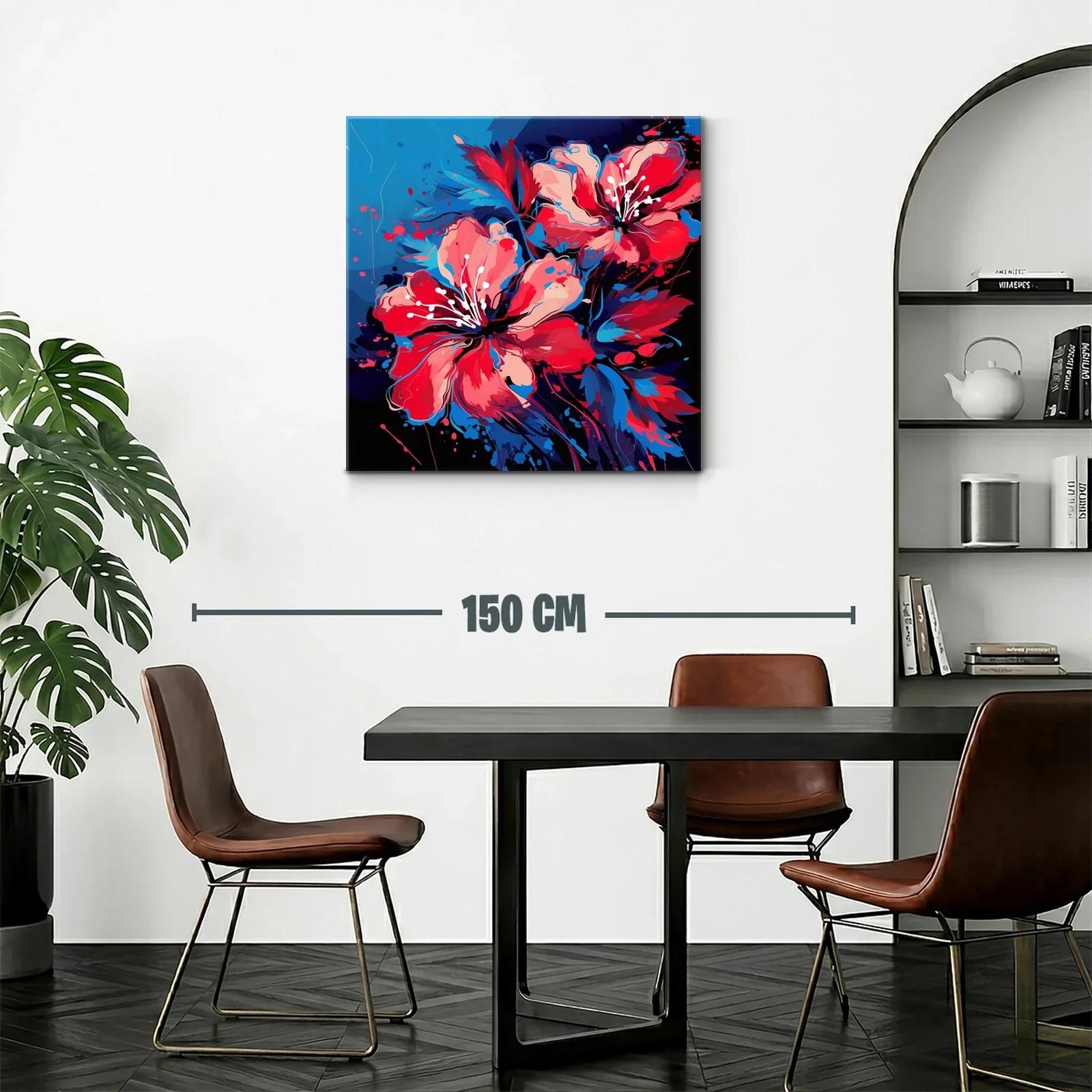 Vibrantes flores rojas con toques azules sobre fondo oscuro — miniatura 2