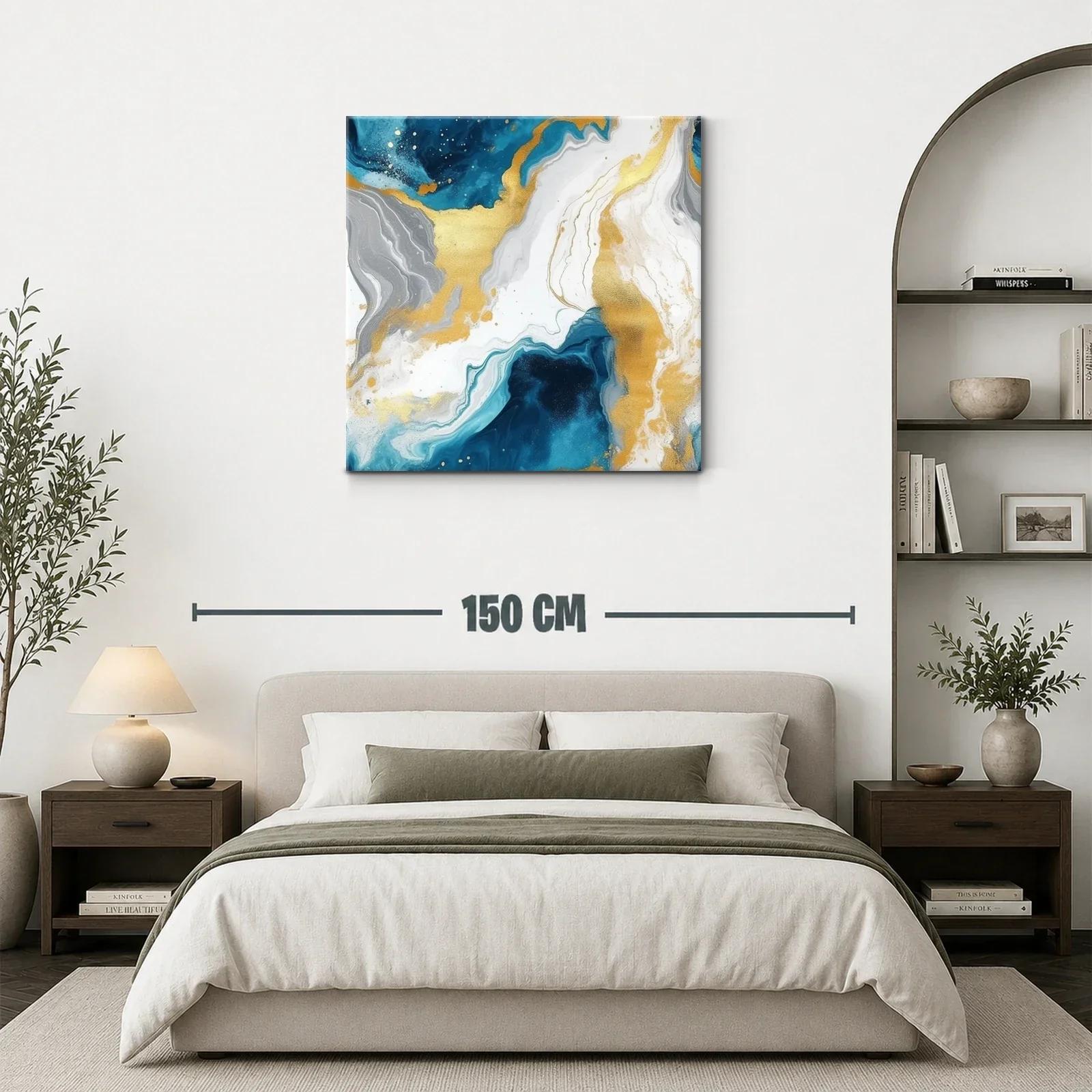 Composición abstracta con tonos dorados y azules intensos — miniatura 3
