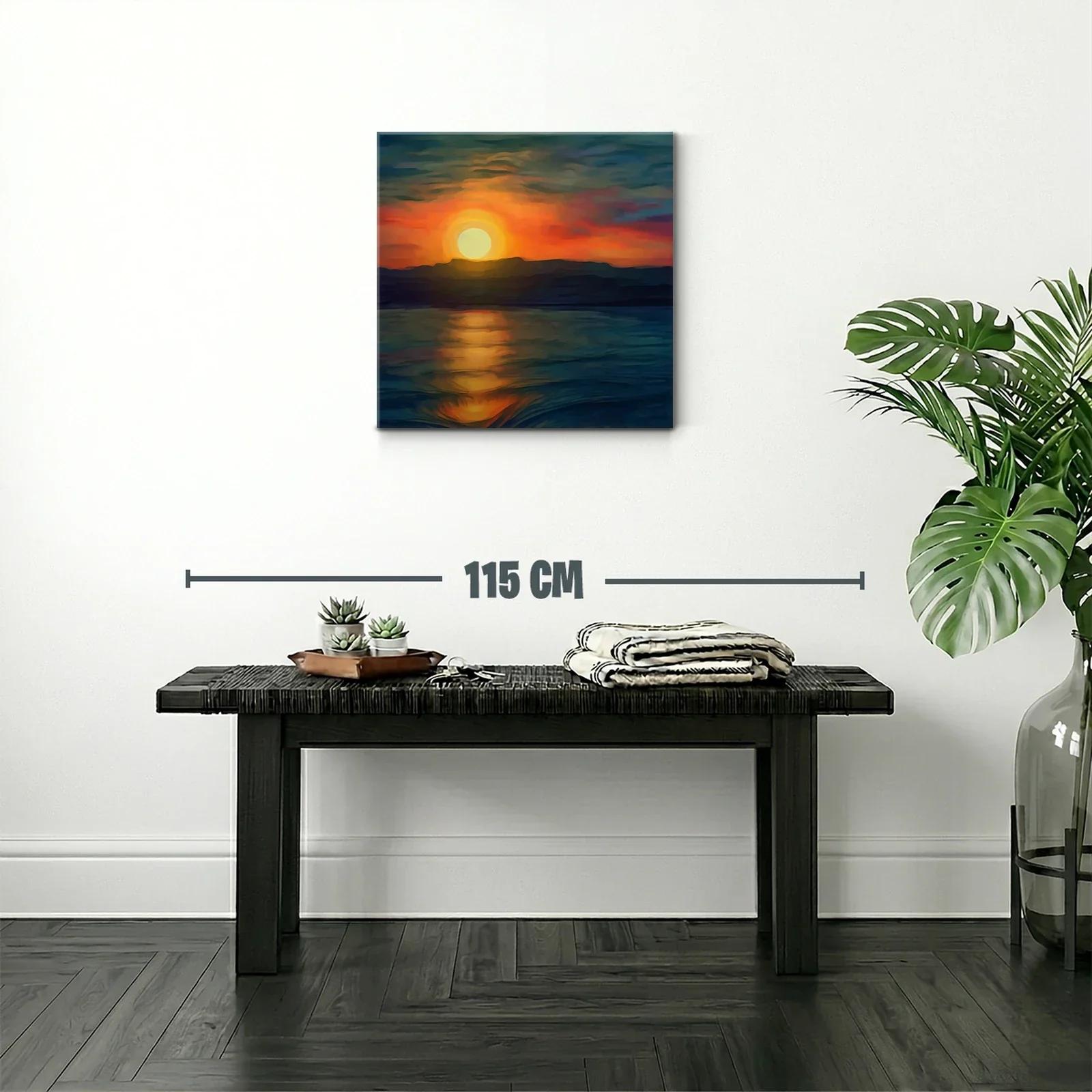 Atardecer luminoso sobre el mar y montañas oscuras — miniatura 2
