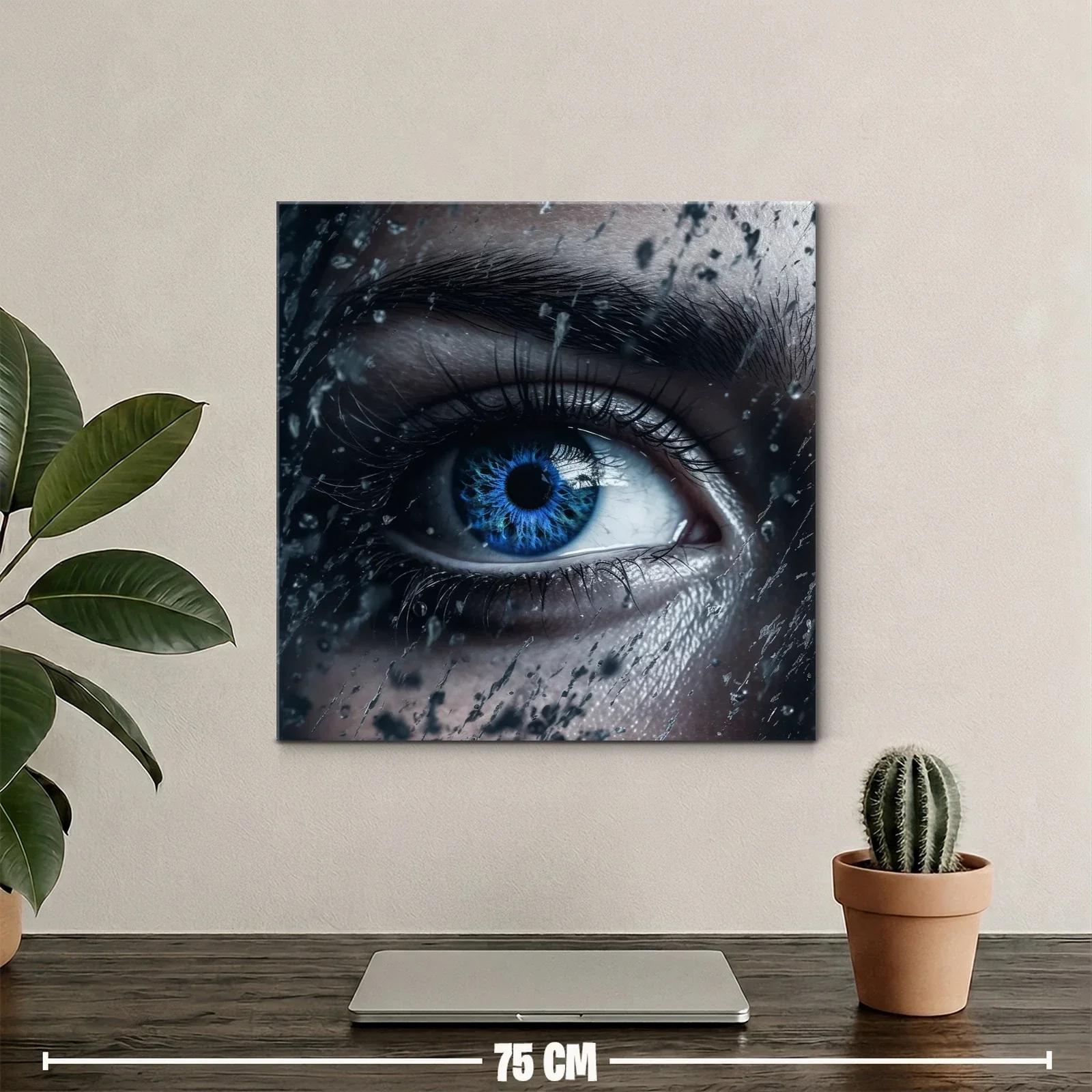 Impactante mirada azul con gotas en primer plano — miniatura 2