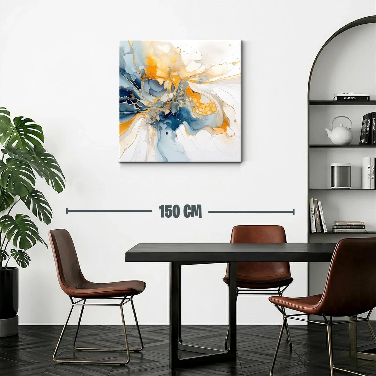 Composición abstracta con tonos dorados y azules intensos — miniatura 2