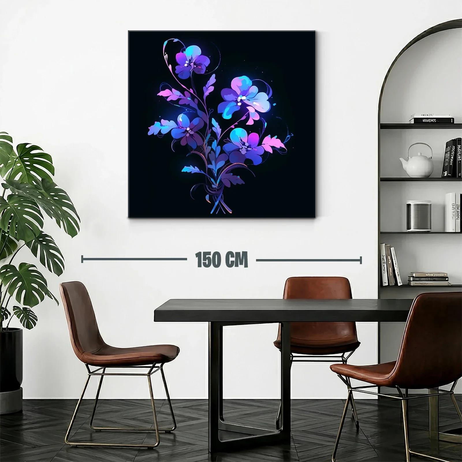 Ramo de flores en tonos violetas y azules sobre fondo oscuro — miniatura 2