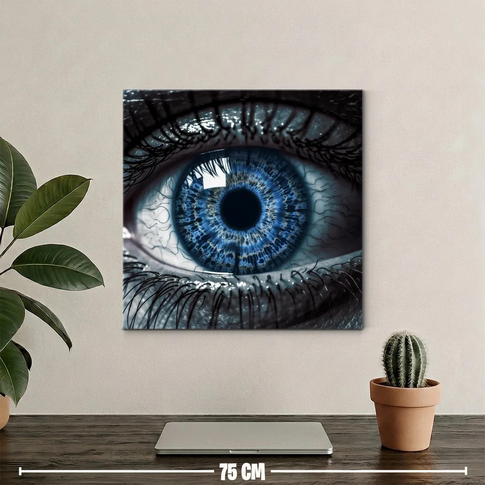 Detalle hipnótico de ojo azul en primer plano — miniatura 2