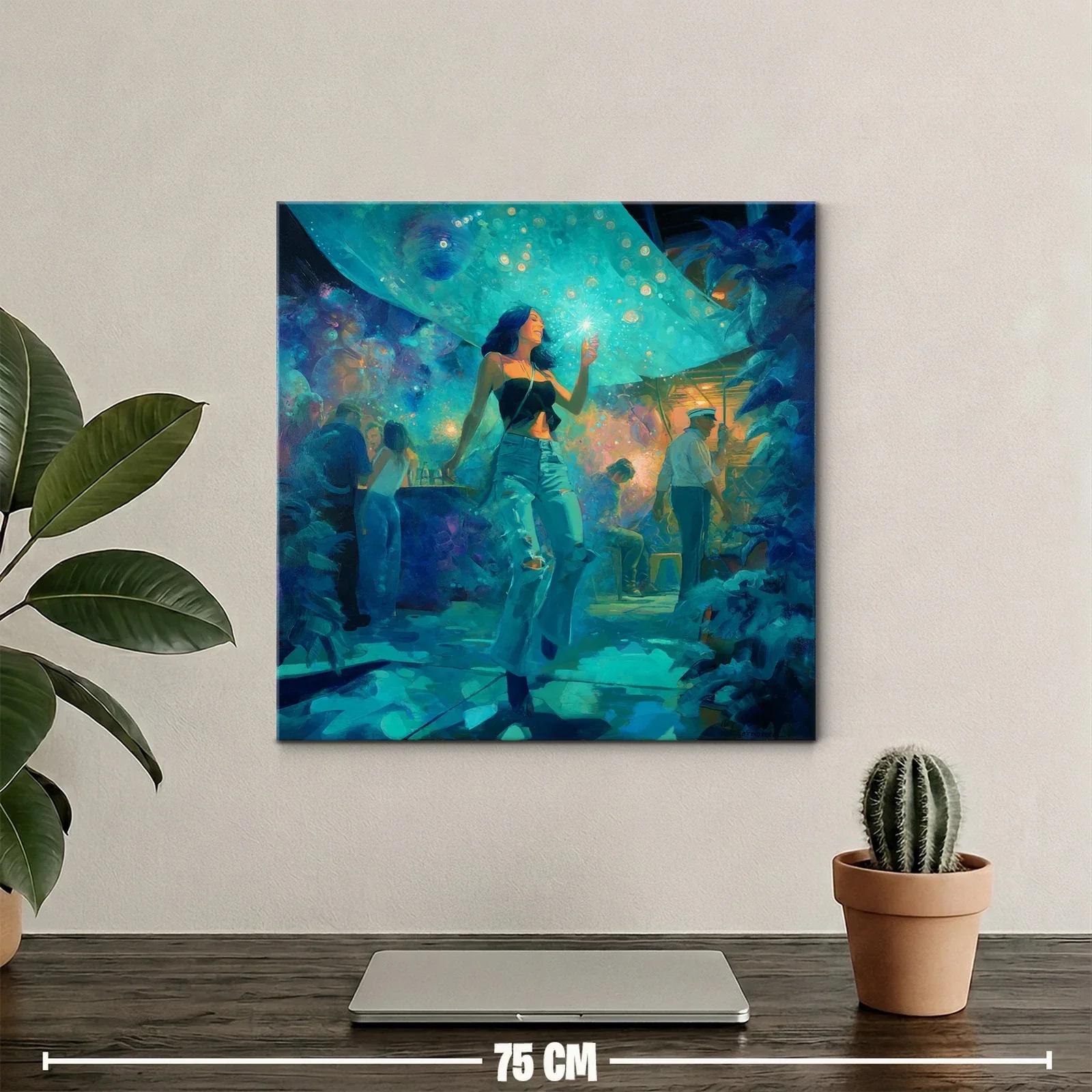 Mujer bailando bajo luces brillantes en ambiente nocturno — miniatura 2