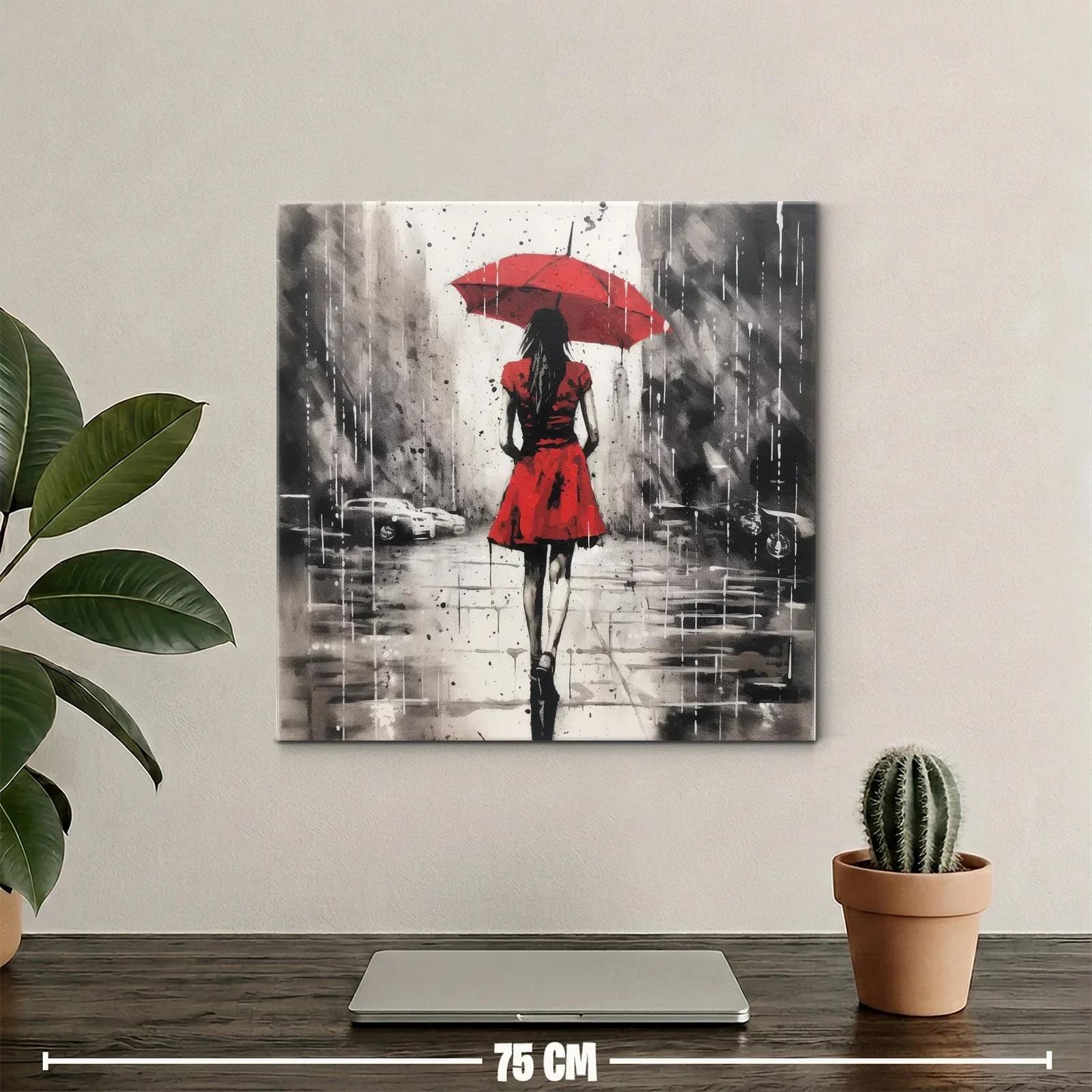 Mujer con paraguas rojo en día lluvioso urbano — miniatura 2