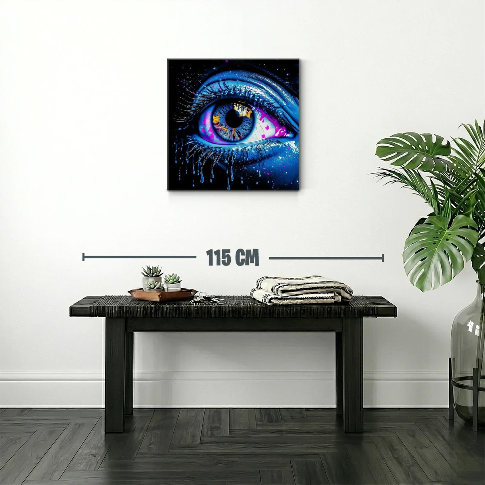 Impactante mirada con vibrantes tonos azules y detalles fluorescentes — miniatura 2