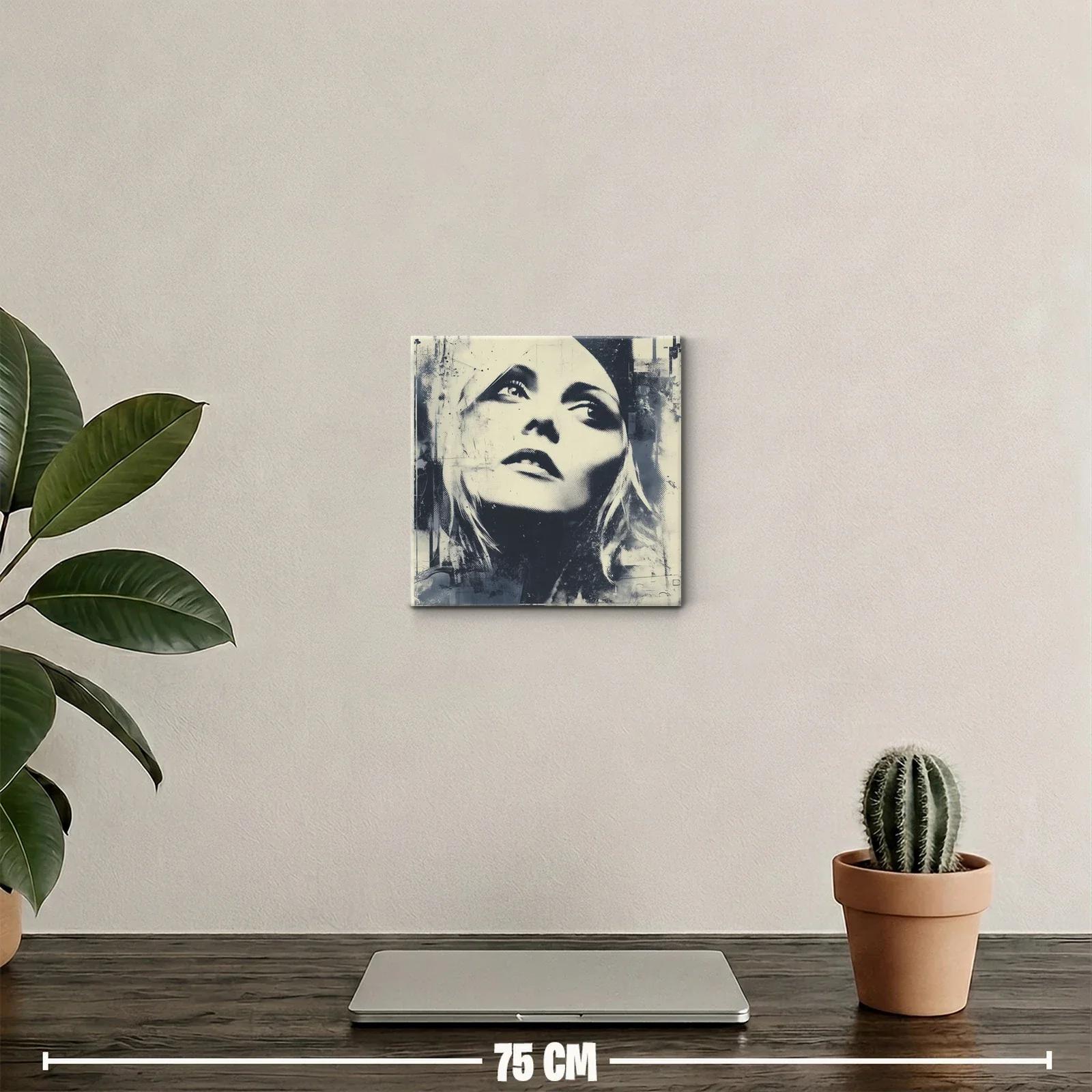 Retrato femenino en tonos grises y blancos — miniatura 2