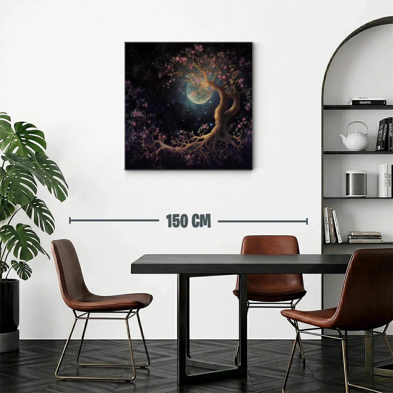 Árbol mágico bajo la luna en un cielo estrellado — miniatura 2