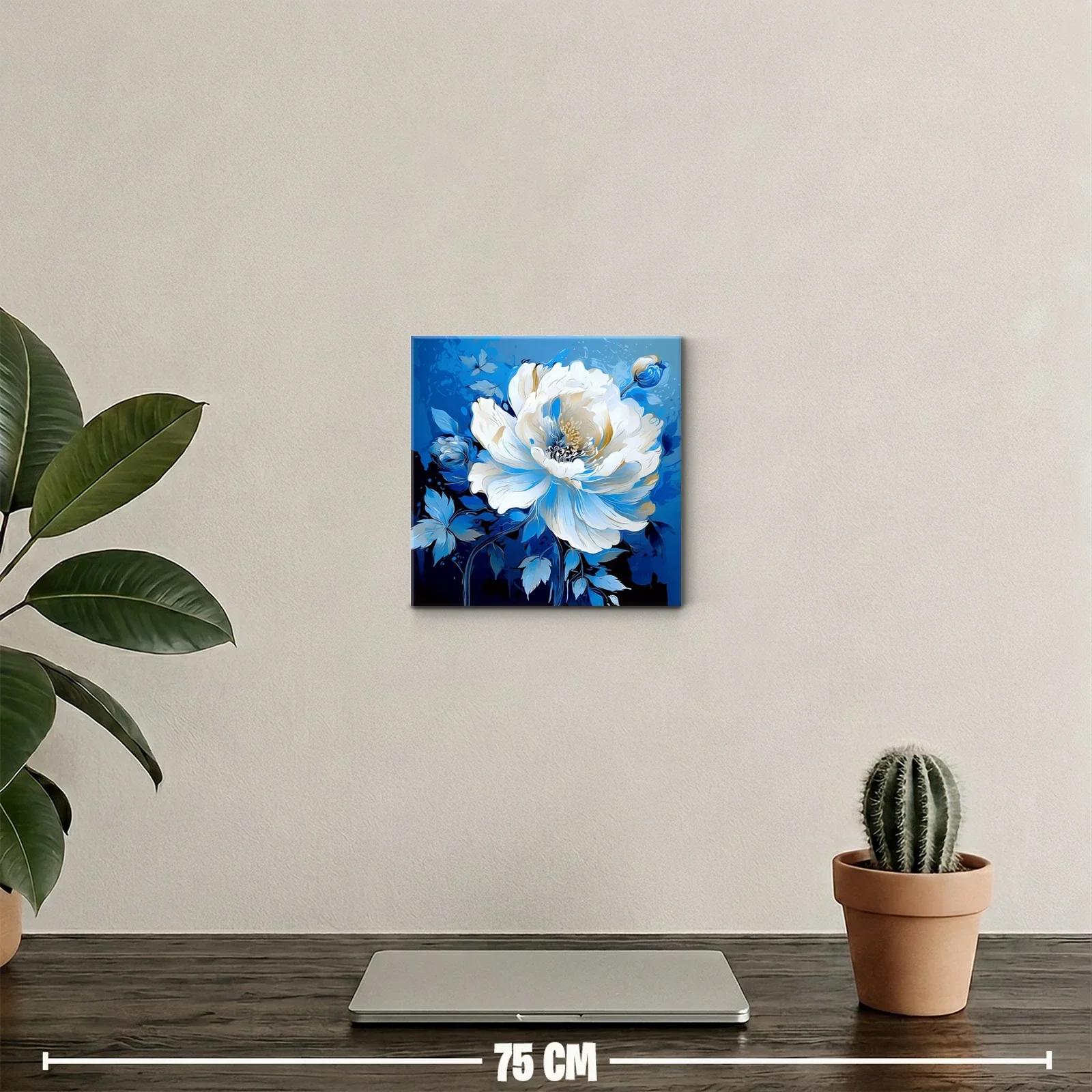 Flor blanca sobre fondo azul intenso con toque elegante — miniatura 2