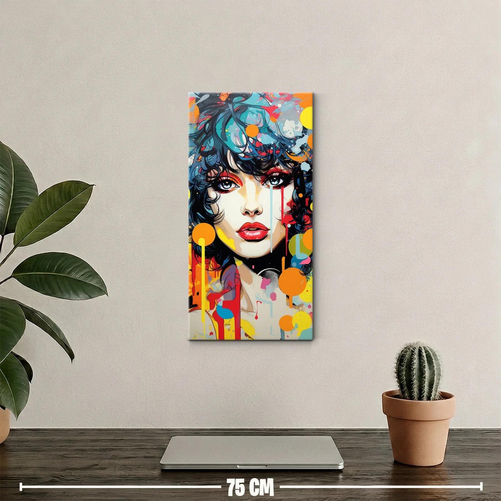 Cuadro rostro de mujer con pelo oscuro y goteos de color — miniatura 2