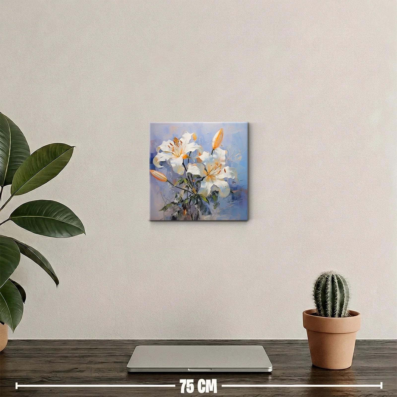 Flores blancas sobre fondo azul con detalles cálidos — miniatura 2