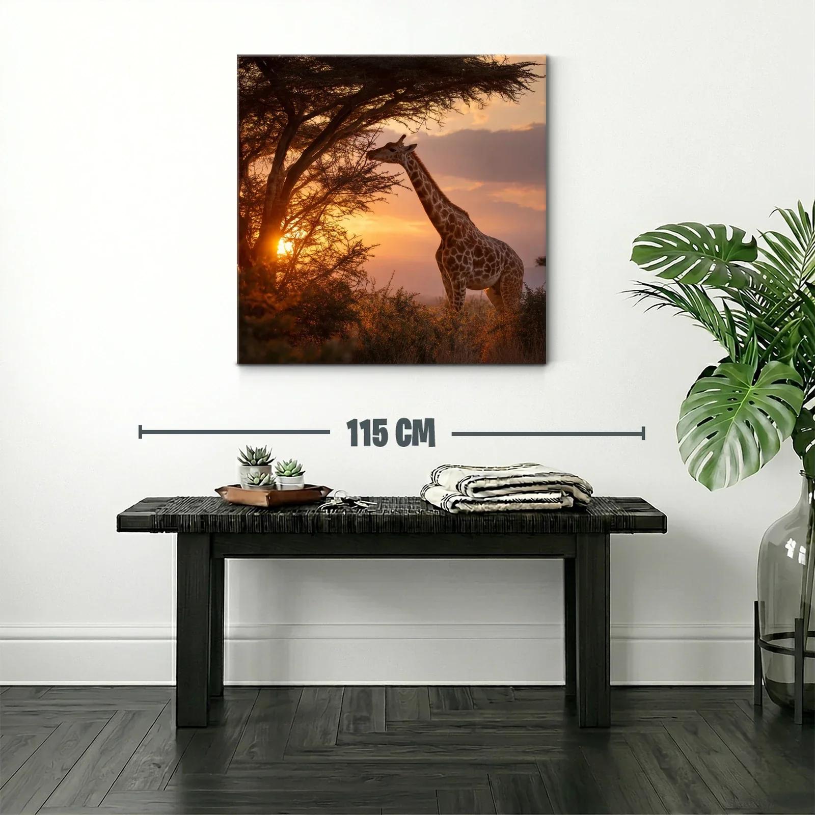 Serena jirafa al atardecer en paisaje natural — miniatura 2