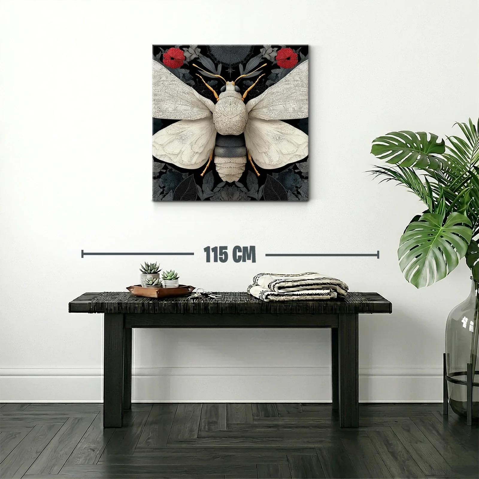 Mariposa Blanca sobre Fondo Floral en Tonos Oscuros — miniatura 2