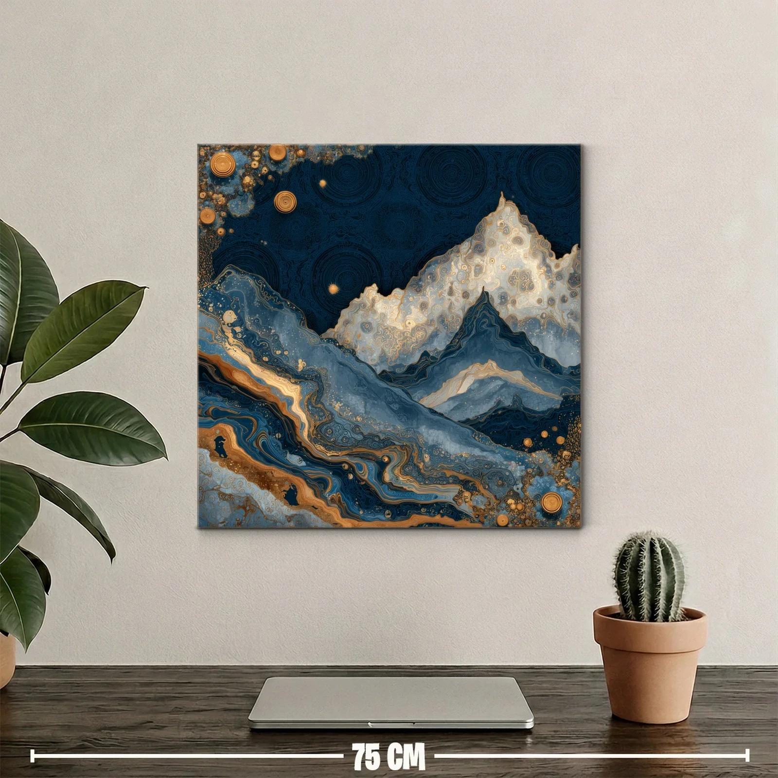 Montañas abstractas con destellos dorados y azul profundo — miniatura 2