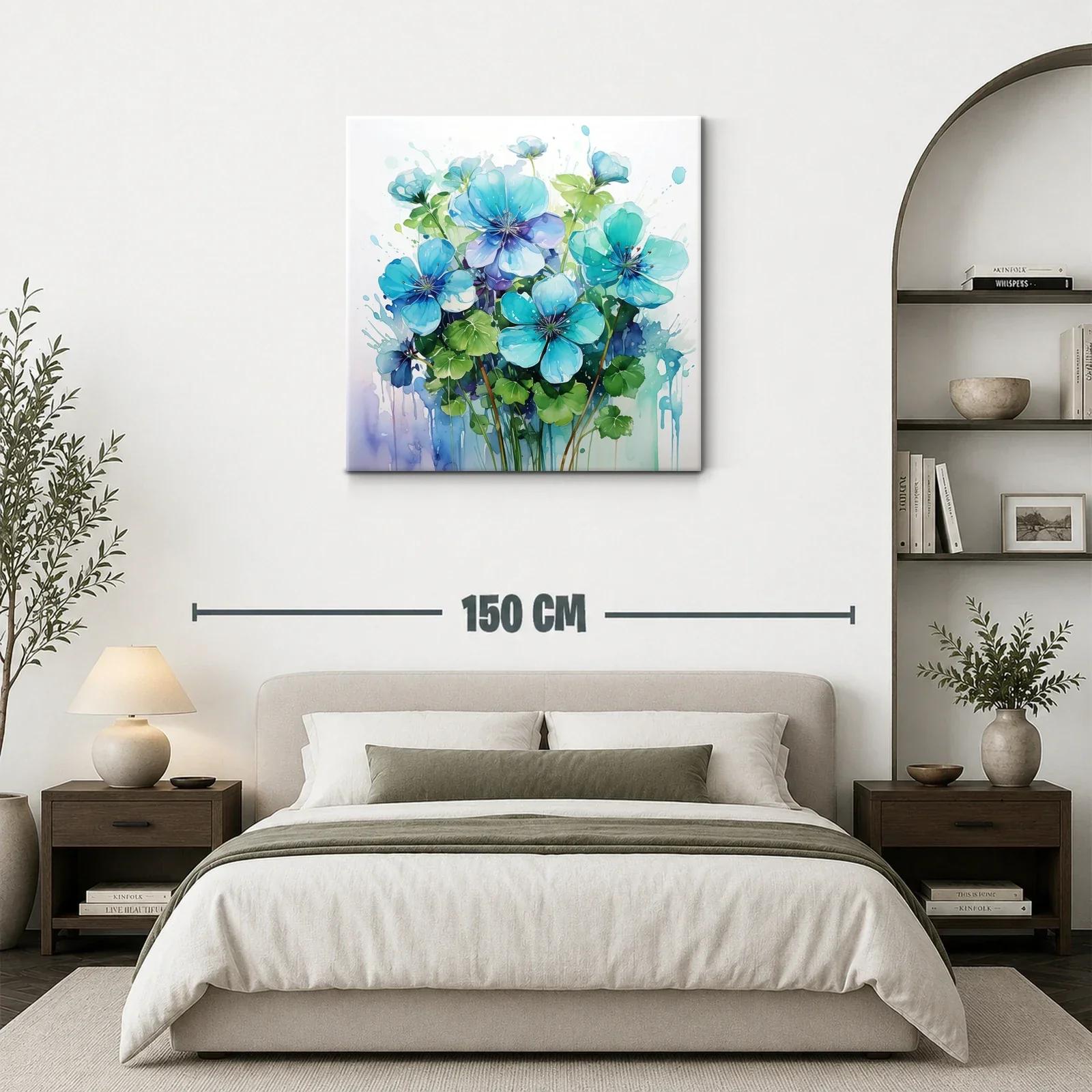 Flores azules vibrantes con hojas verdes frescas — miniatura 3