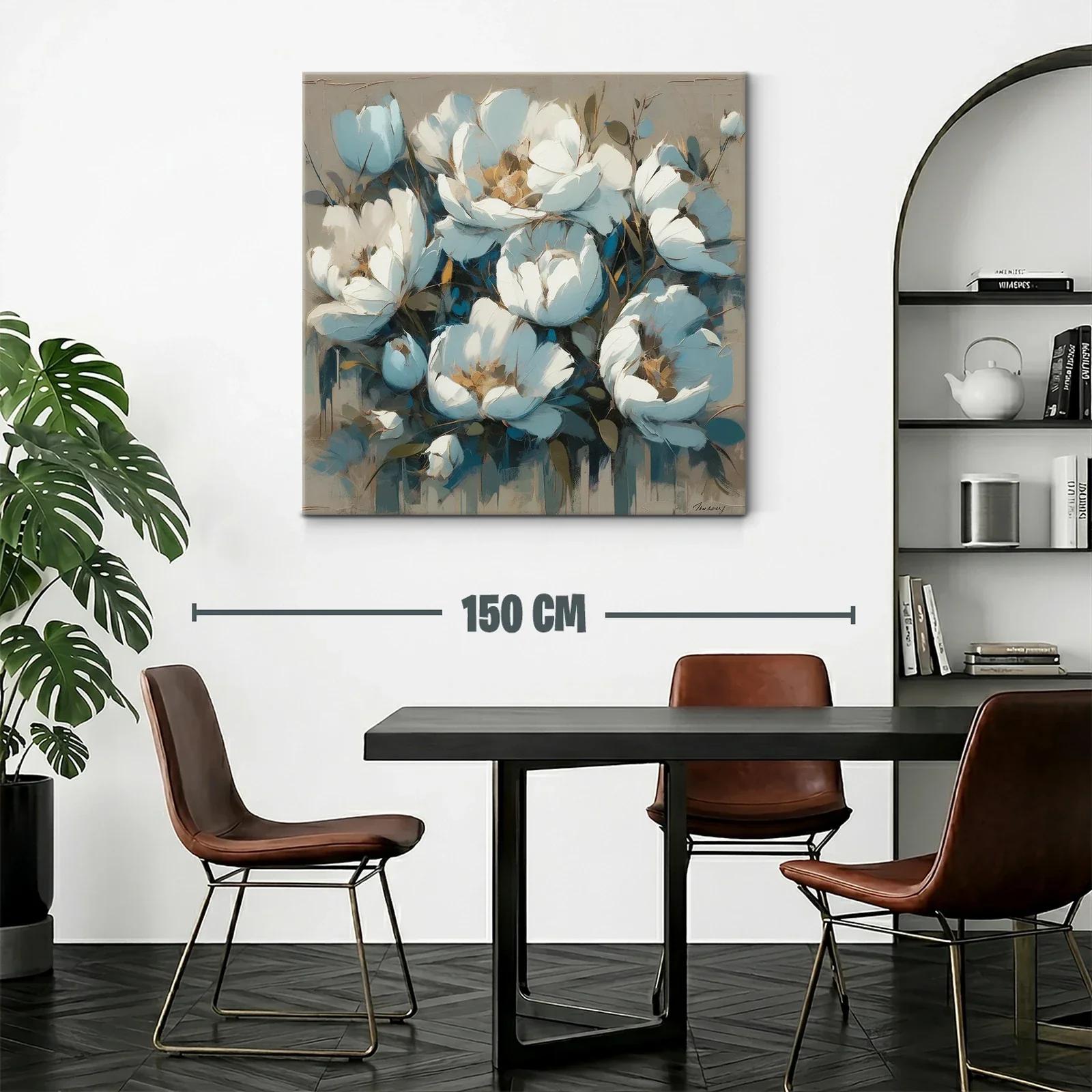 Ramillete de flores blancas y azules con pinceladas suaves — miniatura 2