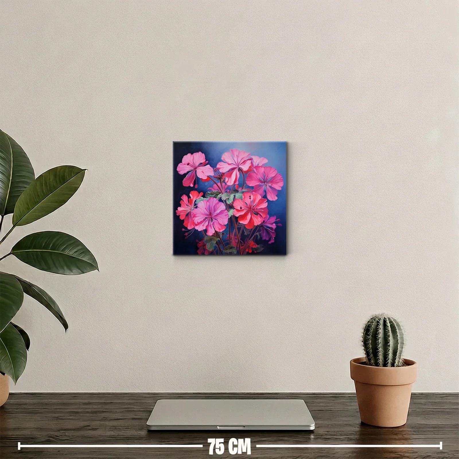 Cuadro vibrante con flores rosas sobre fondo azul oscuro — miniatura 2
