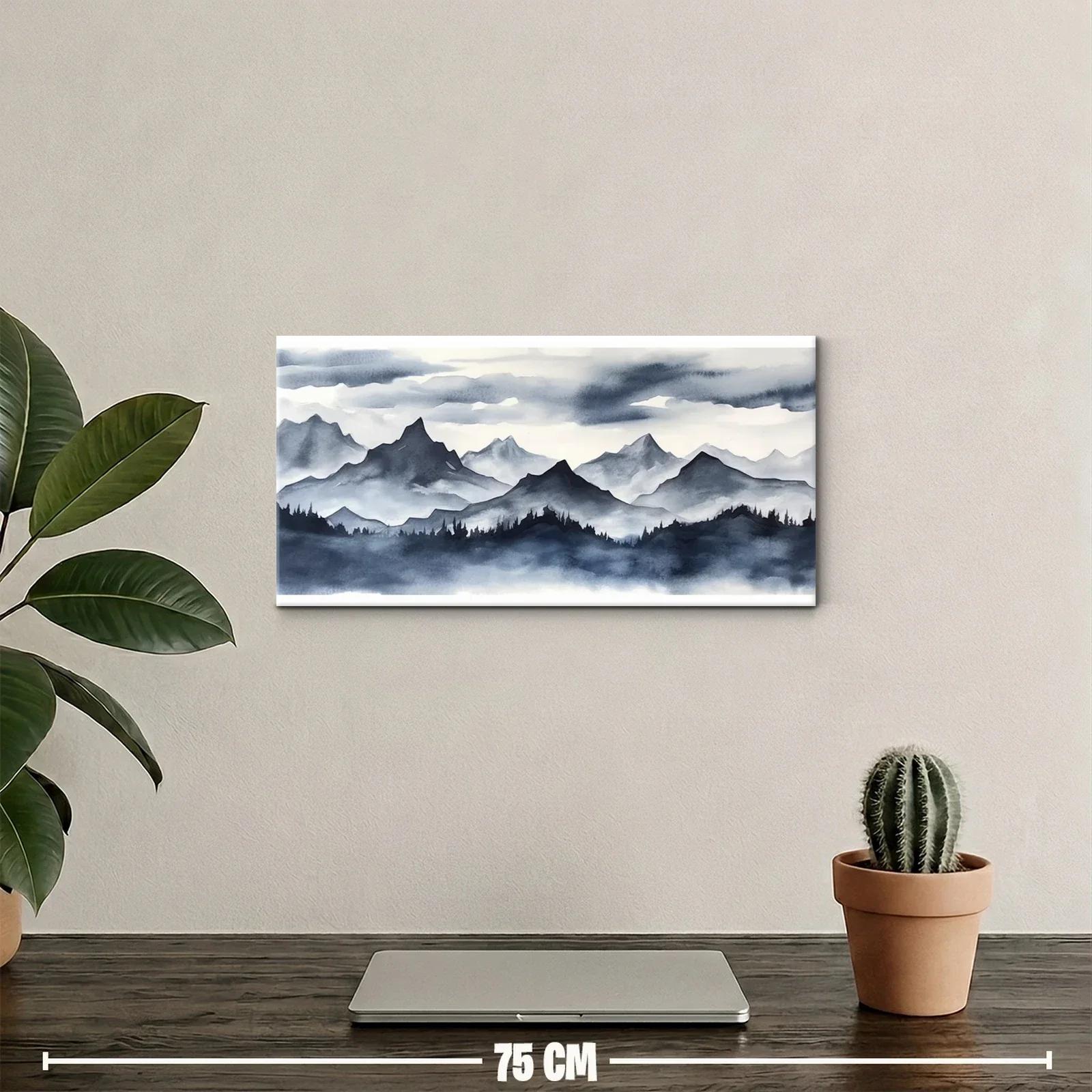 Cuadro cordillera de montañas con niebla envolvente — miniatura 2